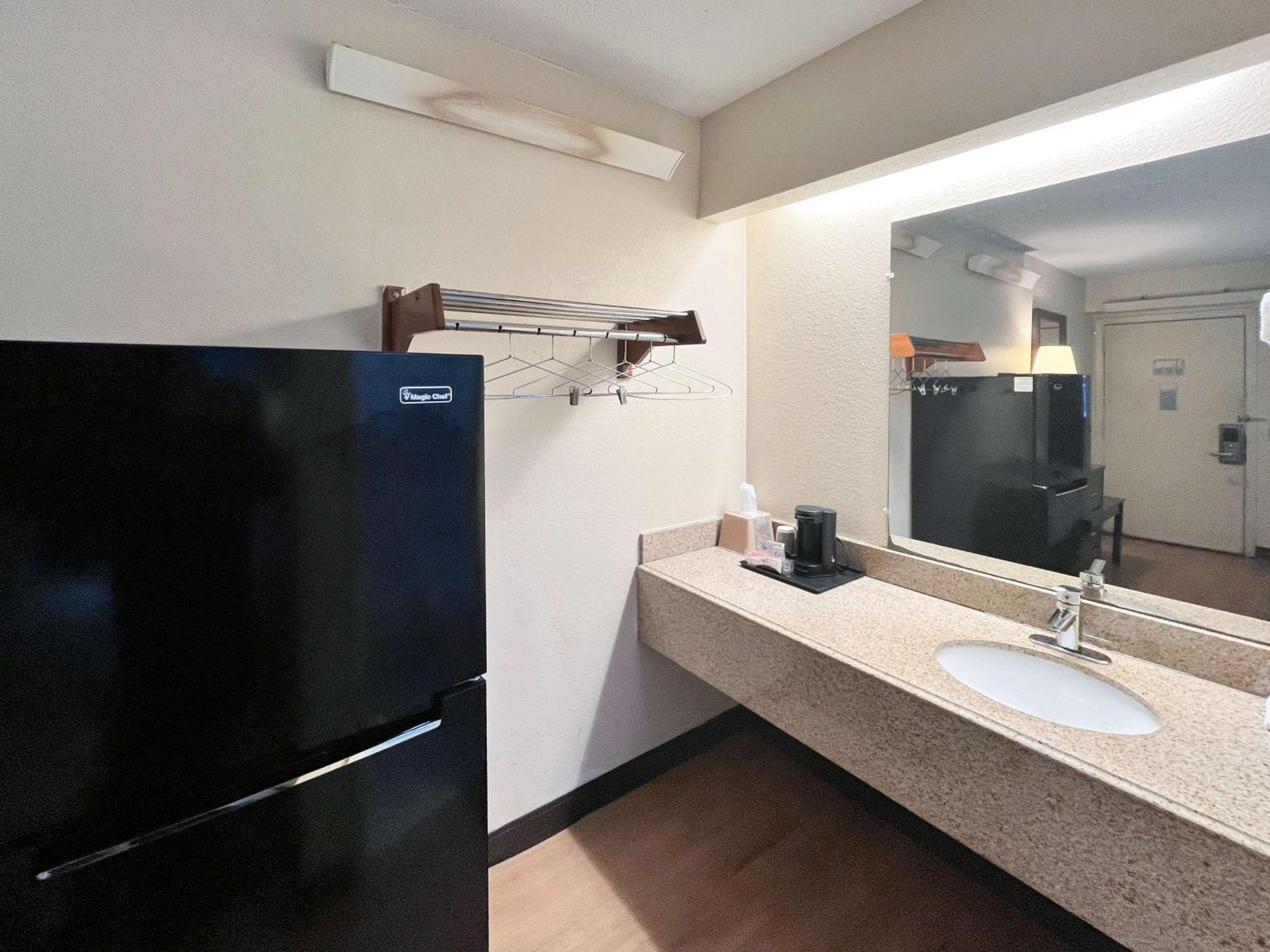 Studio 6 Suites Shreveport, La Industrial Loop Екстериор снимка